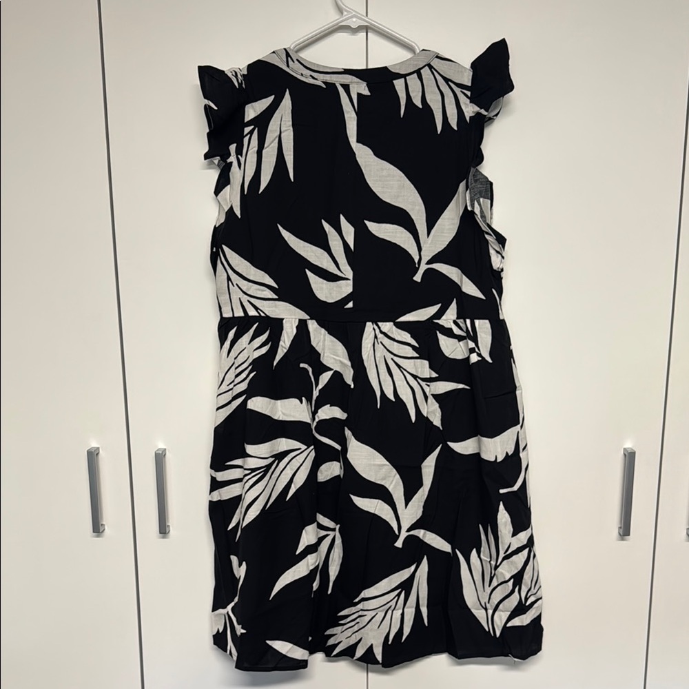 LOFT Black and White Palm Sundress NWT - Picture 8 of 9